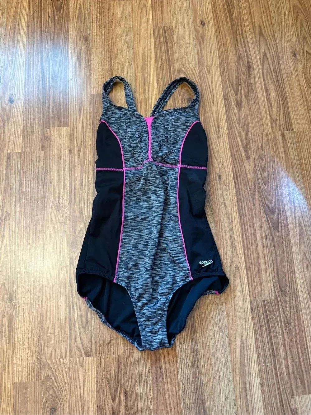 Speedo Women's Texture Touchback Endurance+ One Piece Swimsuit Black Gray Sz 14